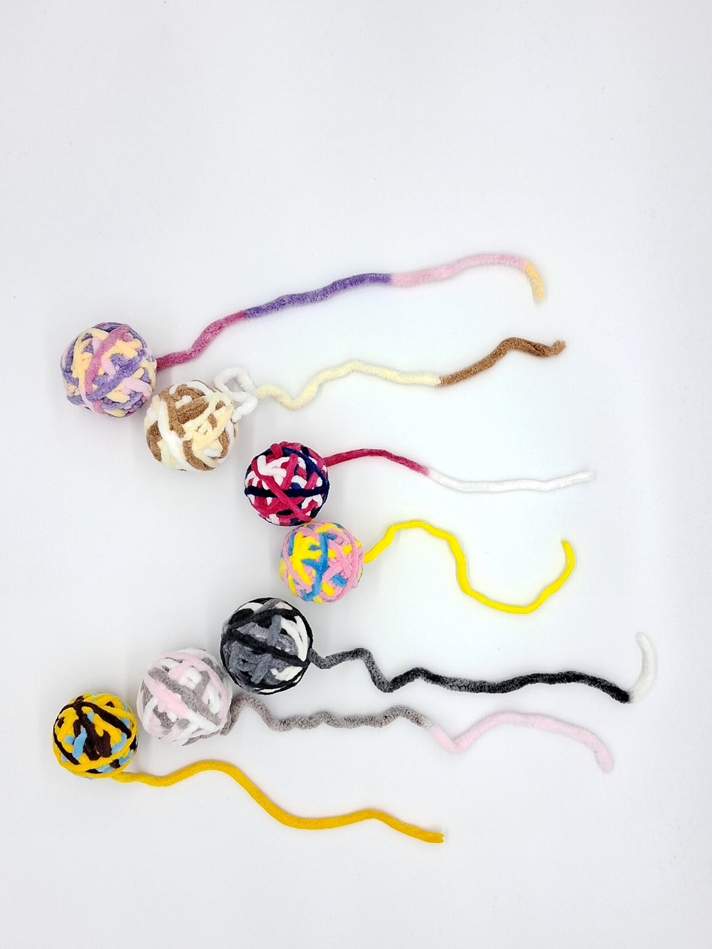 Kitty Cat Yarn Ball (LARGE)-2