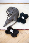 Natural piel di oveja cane Toy - Bone - nero