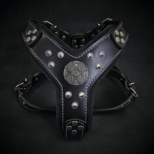 Arnés Maximus negro y plateado para perros