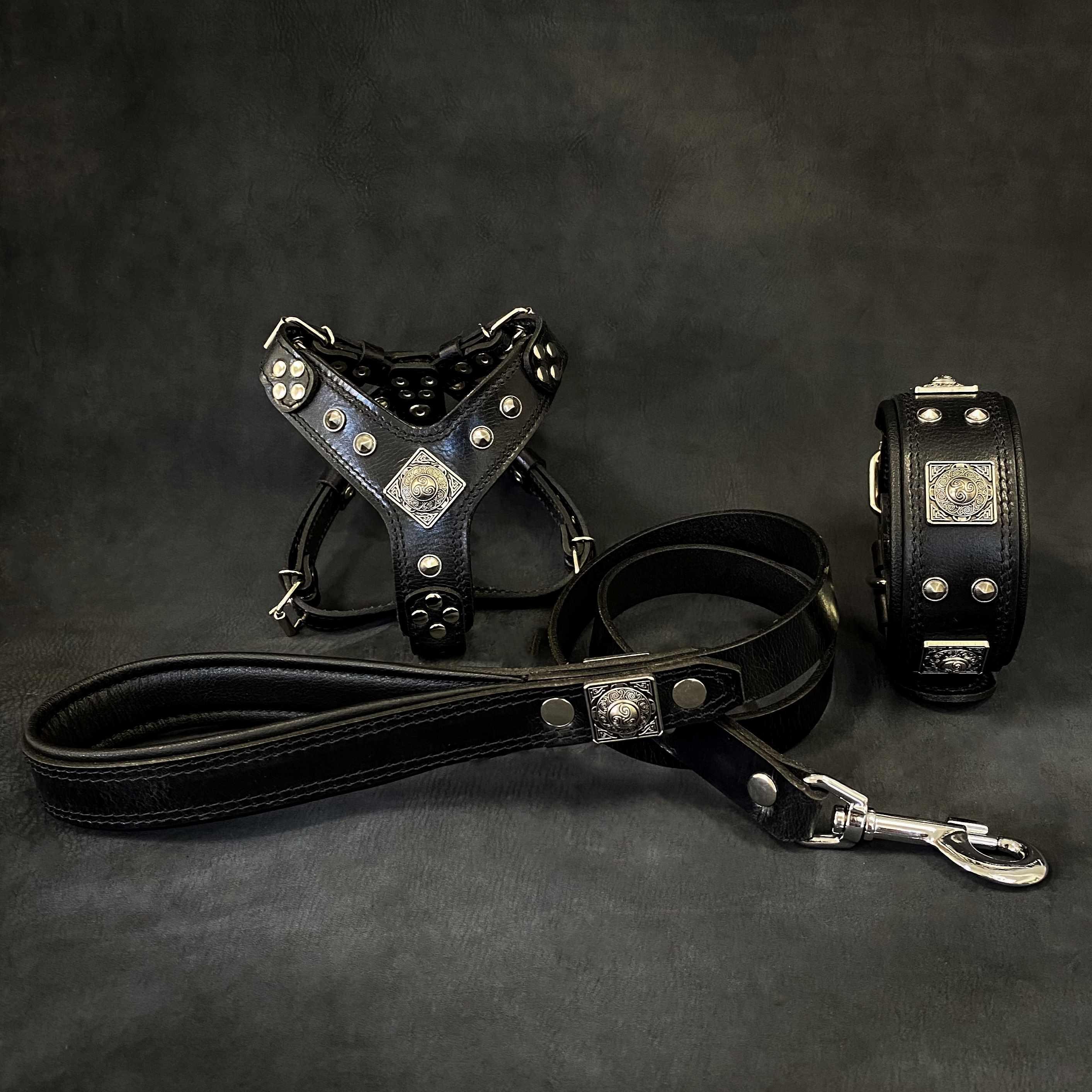 Tiragraffi in corda morbido in pelle negro per cani - immagine 1
