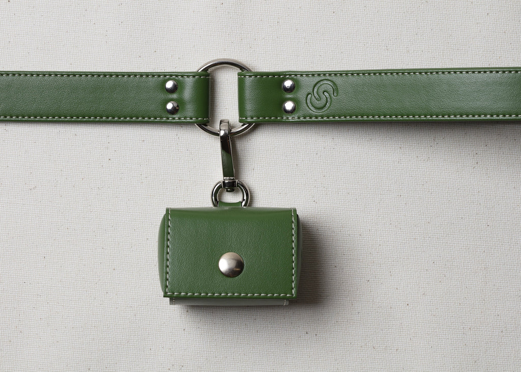 Verstellbares Halsband aus Leder Classic black fuer Hunde - Bild 2