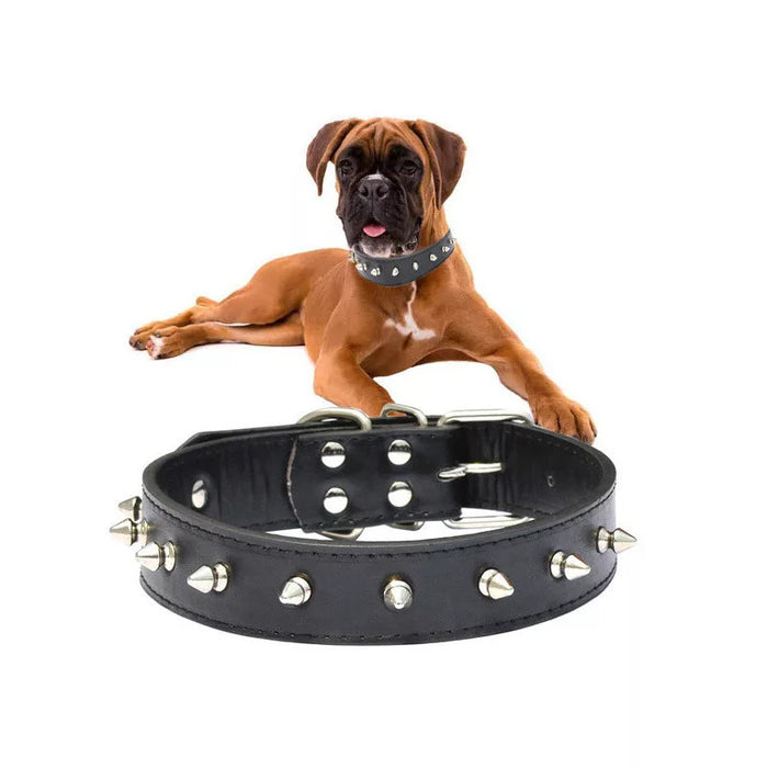 Collar de cuero ajustable con pinchos para perros